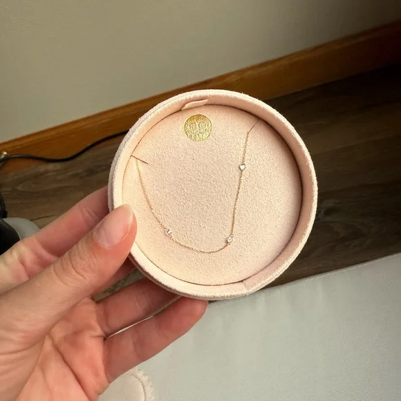 Gorjana Floating Diamond Stationary Trio Necklace 18k yellow gold - Picture 4 of 5